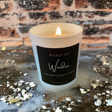 Load image into Gallery viewer, Waxes of Windsor &#39;Pure White&#39; 20cl Fragranced Natural Soy Candle
